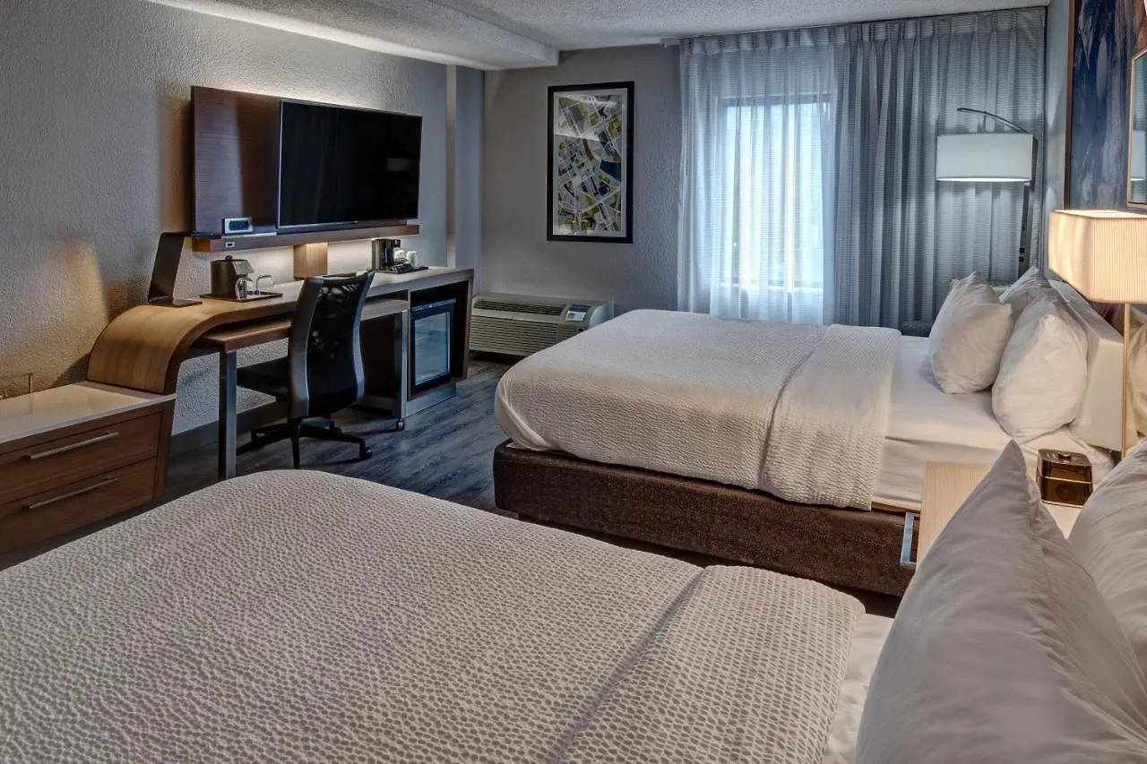 Courtyard By Marriott Nashville Vanderbilt West End Hotel