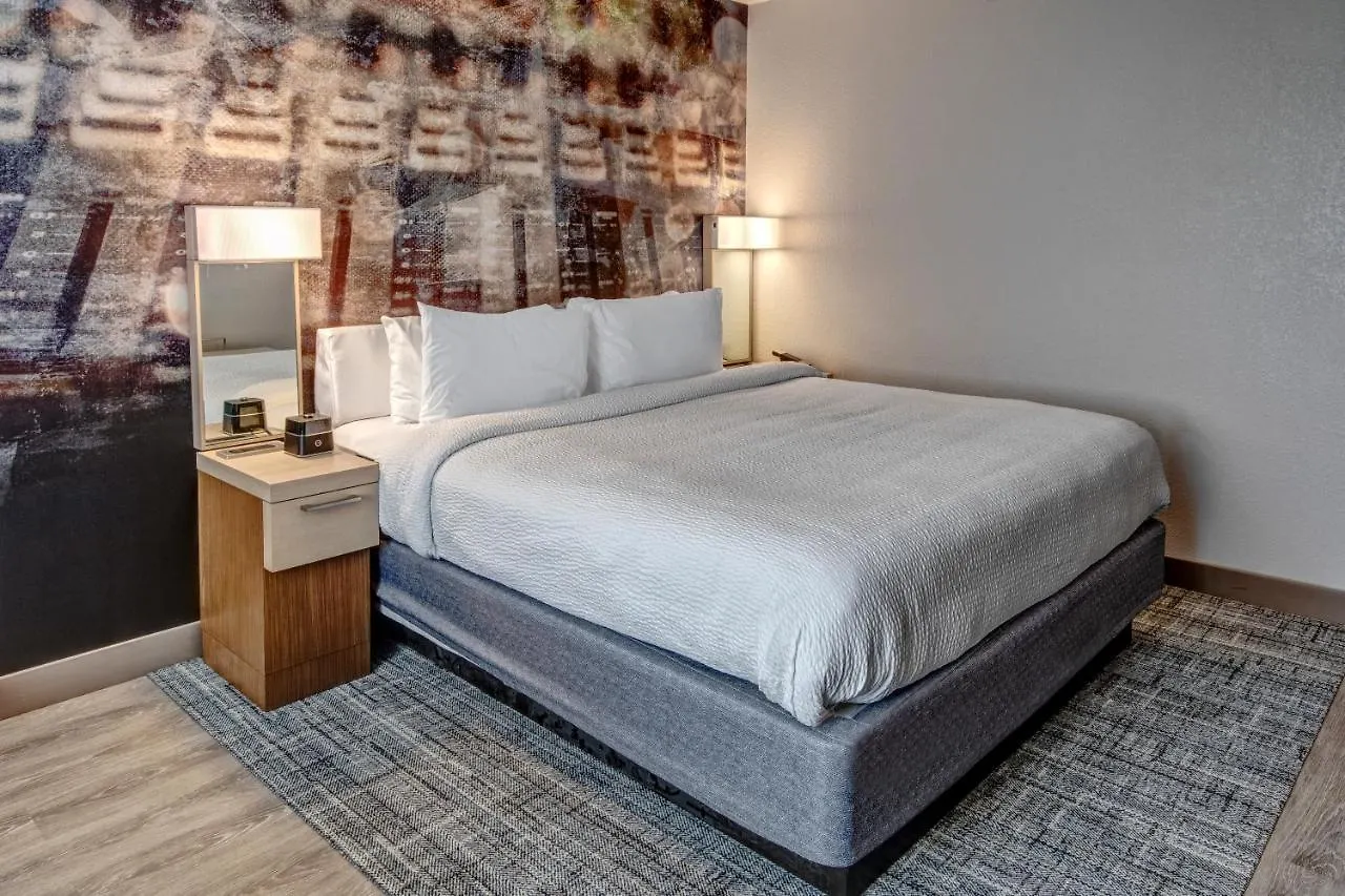 Courtyard By Marriott Nashville Vanderbilt West End Hotel