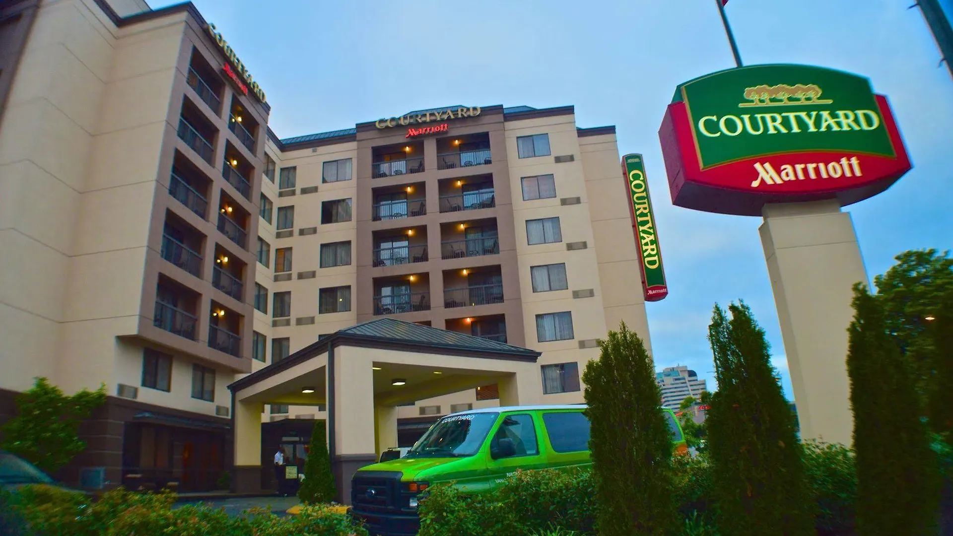 Courtyard By Marriott Nashville Vanderbilt West End